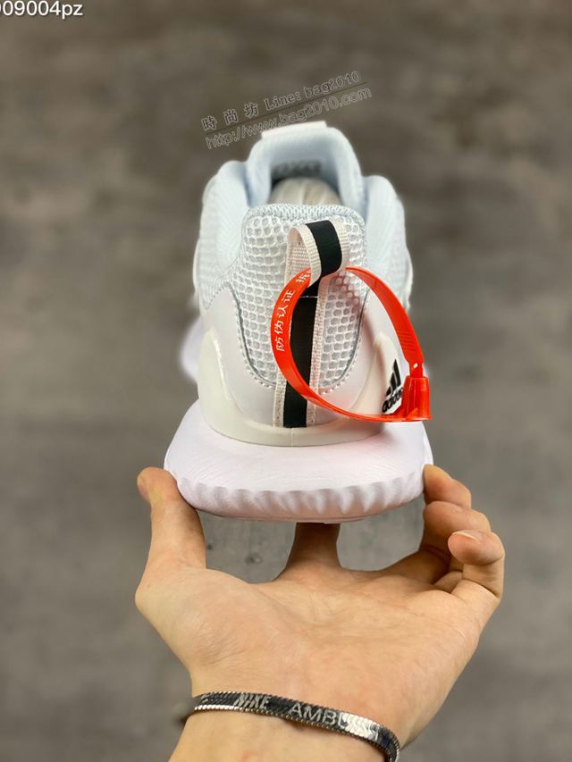 Adidas鞋 B32283 純黑皮面 阿迪達斯休閒運動鞋 男女同款  hdx13352